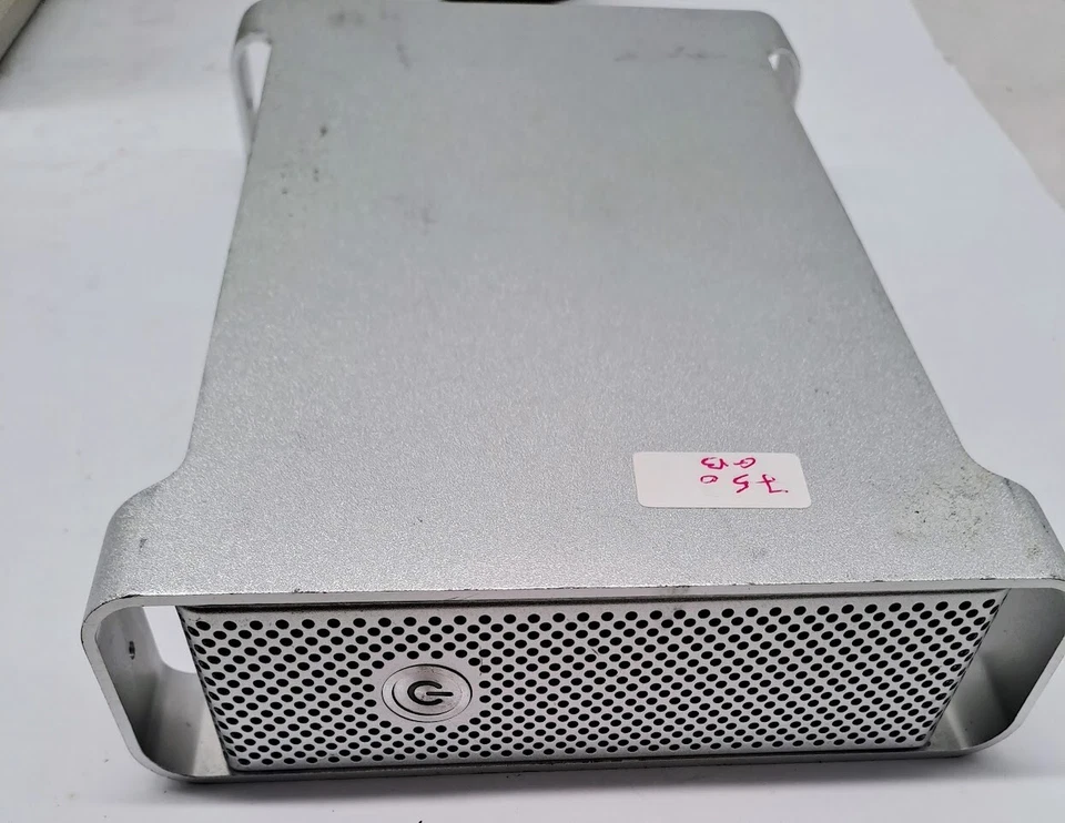 Macally G-S350SU eSATA and USB 2.0 External Drive -750GB/no power adapter - Image 1 of 4