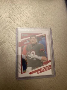 2021 Donruss Tom Brady #1 senza casco variante foto SP stampa corta - Foto 1 di 1