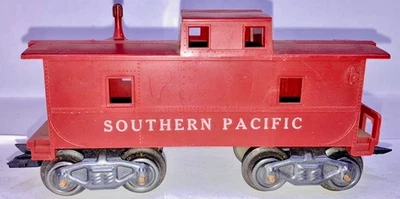Vintage 4-Wheel Marx Southern Pacific Caboose ! - Image 1 of 4