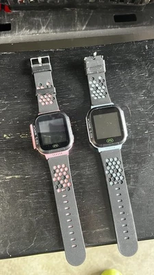 ⌚ Kids Smartwatch GPS Tracker – Call, SOS, Camera – Pink & Blue - Image 1 of 4