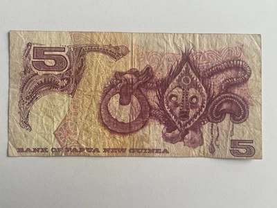 👀BANK OF PAPUA NEW GUINEA FIVE KINA BANKNOTE OFF CENTER SCARCE 👀 - Image 1 of 2