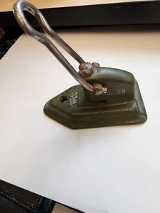 Vintage Wilson Jones Co. Cast Iron One Hole Paper Punch No. 58 - Picture 1 of 6