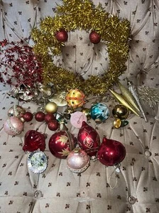 Christmas Ornaments Lot Variety of Styles Shapes Materials Vintage - Picture 1 of 5