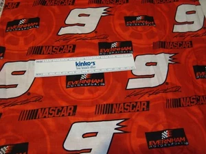 Remanente de tela de algodón Kasey Kahne Evernham NASCAR 32" W X 31" L - Imagen 1 de 1