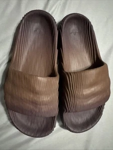 Adidas Adilette 22 Preloved Brown Slides Limited Rare HP6518 Men's Size 7 - Picture 1 of 9