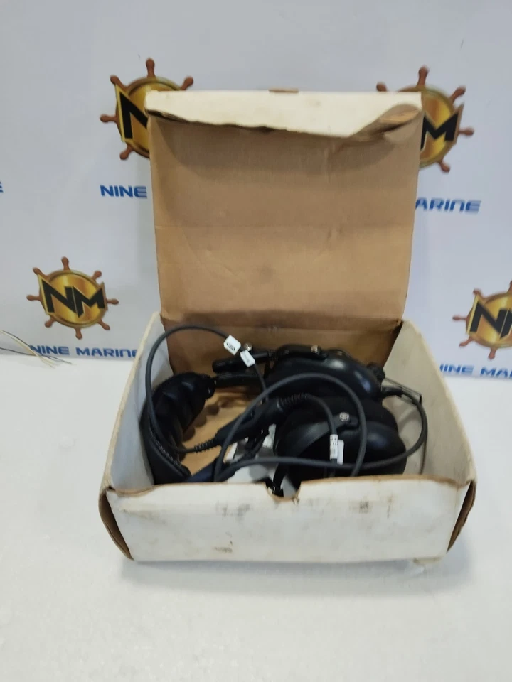MOTOROLA RMN4019A MEDIUM WEIGHT HEADSET OVER-THE-HEAD W/PTT #NEW - Image 1 of 4