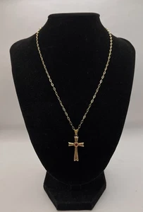 18K Yellow Gold Necklace Chain And Cross Pendant With Ruby - Picture 1 of 9