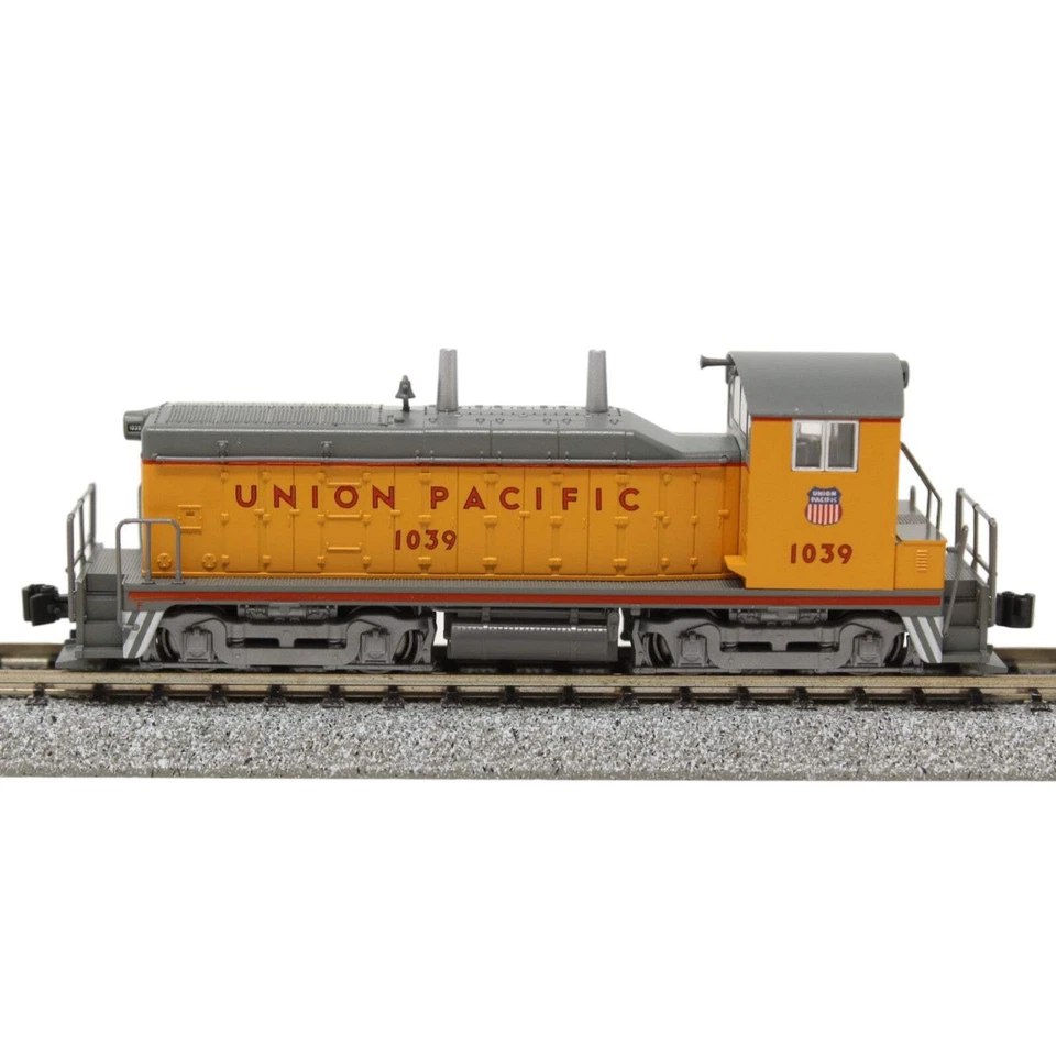 N Kato 176-4380 NW2 Diesel Locomotive Union Pacific UP 1039 DC - Image 1 of 4