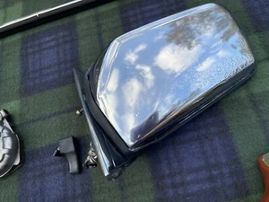 Mercedes-Benz W123 300 Driver's Left Door Side View Mirror - Picture 1 of 11