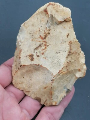 Neanderthal France Middle Paleolithic Mousterian scraper on Levallois flake - Image 1 of 4