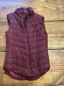 Aeropostale Quilted Burgundy Puffer Vest Size Small Pre-owned - Picture 1 of 3