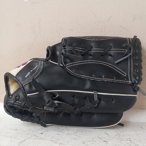Macon Braves Replica Baseball Glove Former Atlanta Braves Minor League Affiliate Cover