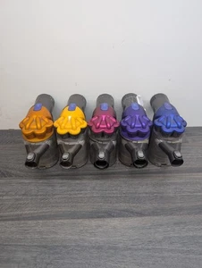 Dyson Handheld Vacuum V6 Bundle - Spares Or Repairs - Picture 1 of 20