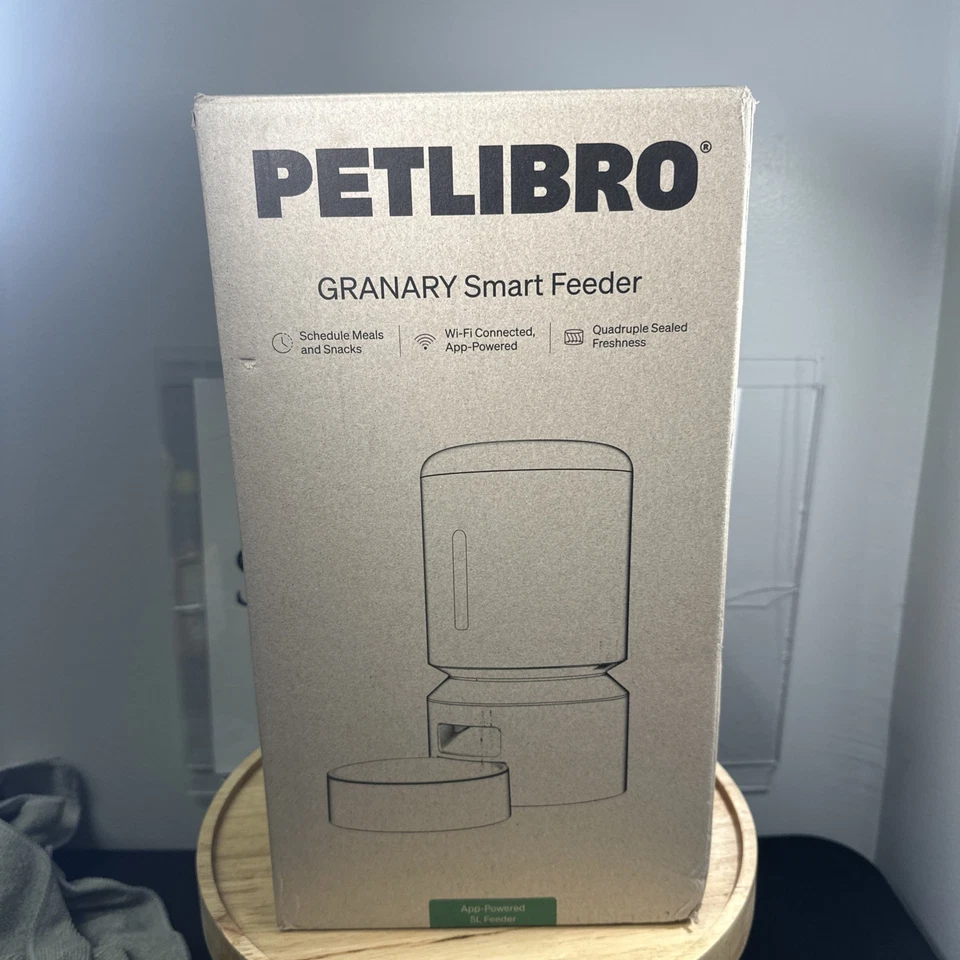 PETLIBRO Automatic Cat Feeder, 5G WiFi Automatic Dog Feeder PLAF103 White - Image 1 of 1
