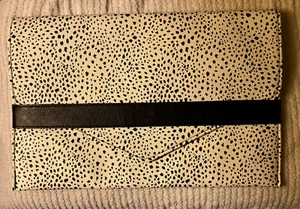 Thirty One 9521AK280000 Dainty Speckles Pebble 14 1/4" X 9 1/4" laptop sleeve - Picture 1 of 10