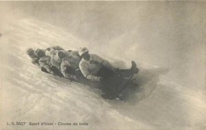 SUIZA BOBSLED SPORT D'HIVER CURSO DE BOBS EQUIPO CERO EN TRINEO POSTAL ANTIGUA - Imagen 1 de 2