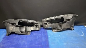 2018-2019 FORD EXPLORER FRONT RIGHT AND LEFT  SIDE FOG LIGHT BEZEL COVER  OEM - Picture 1 of 9