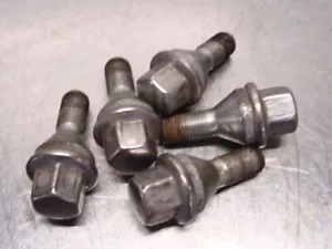 Jeep Renegade Latitude 2.4L 18 Inch Wheel Lug Bolt Nut Set 15 16 17 18 19 20 - Picture 1 of 1