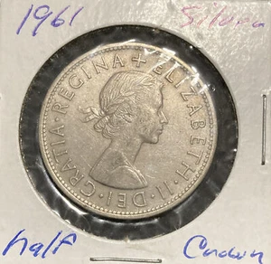 1961 Great Britian Half Crown Queen Elizabeth Low Mintage XF Coin 50% Silver - Picture 1 of 2