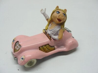 VINTAGE 1979 CORGI MISS PIGGY MUPPETS DIE-CAST CAR HENSON * - Image 1 of 3