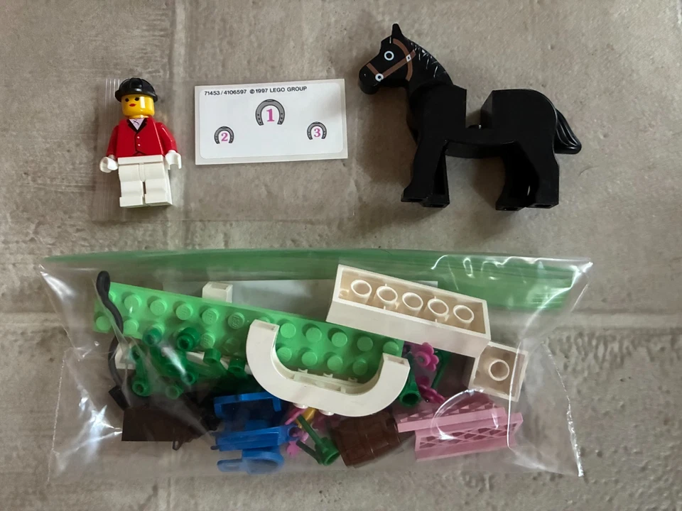 Lego 6417 Classic Town Paradisa SHOW JUMPING EVENT Complete NO Instructions - Image 1 of 1