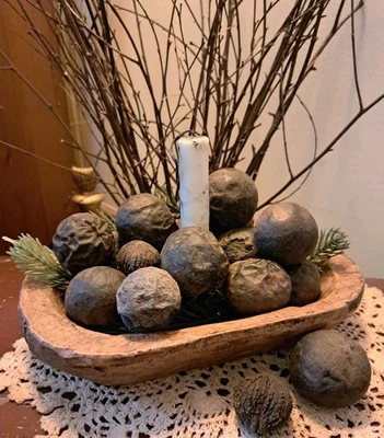 18pc GROUPING GRUNGY HOLIDAY HEAT TREATED BLACK WALNUT PRIM WOODSY BOWL FILLERS - Image 1 of 3