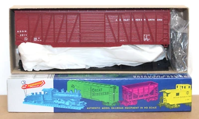 Roundhouse 2107 HO 50' OB SS SD wood Box Car Steel Ends kit ADN 2011 NIB - Image 1 of 2