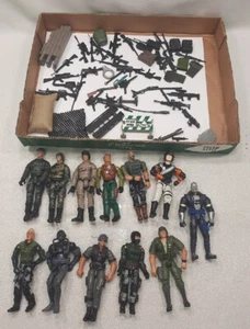 ๐ช GI JOE LOT 10 FIGURE & 3 M&C FIGURES & Accessories RARE BEACH HEAD/BACK BLAST - Picture 1 of 23