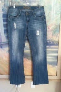 Women's Junior's Adorable Distressed Jeans Bongo Sz. 9 - Bild 1 von 12