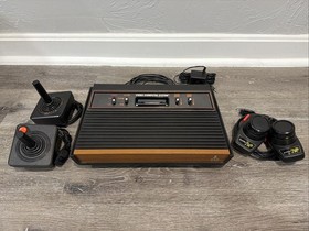 Atari 2600 Model CX-2600 A &mdash; Tested & Working