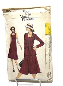 Abito e giacca vintage Very Easy Vogue #9373 taglia 12 Misses non tagliati piegati in fabbrica - Foto 1 di 4