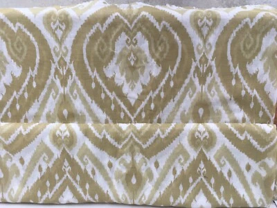 Belle Maison 8 码织物金色织物花卉锦缎 68% 聚合物 32% 人造丝。 — 第 1/3 张图片