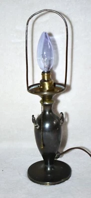 VINTAGE ANTIQUE PAIRPOINT BOUDOIR DESK TABLE LAMP 3079 SIGNED RARE FIND - Image 1 of 4