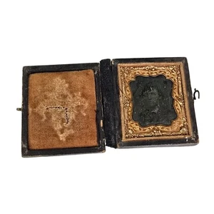 Antique Union Case Ambrotype Photo 1800s Man Thermoplastic Sixth Plate Mourning - Picture 1 of 16