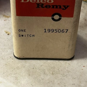 NOS 1955 2nd Series GMC 6Volt Delco Remy Headlight Switch 100,150 1995067 - Picture 1 of 13
