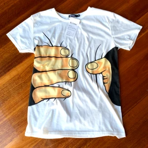 AU Hand Grip Squeeze Tight Body T-Shirt Funny Comic NEW Size S - Picture 1 of 4