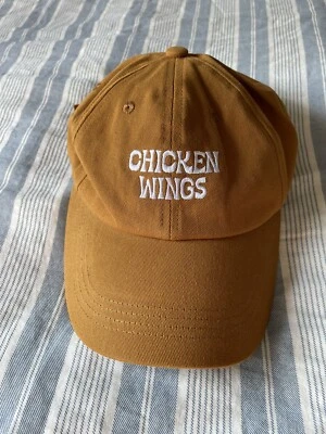 Chicken Wings Hat The Silver Spider Tan Foto 1 de 3
