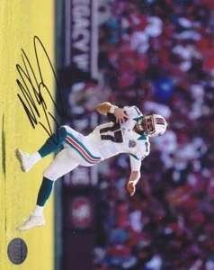 RYAN TANNEHILL Signed 8x10 Color Photo  ALA F10423 - Picture 1 of 1