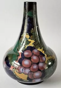 Royal Stanley Jacobean Vase Lemon Squash - Picture 1 of 8