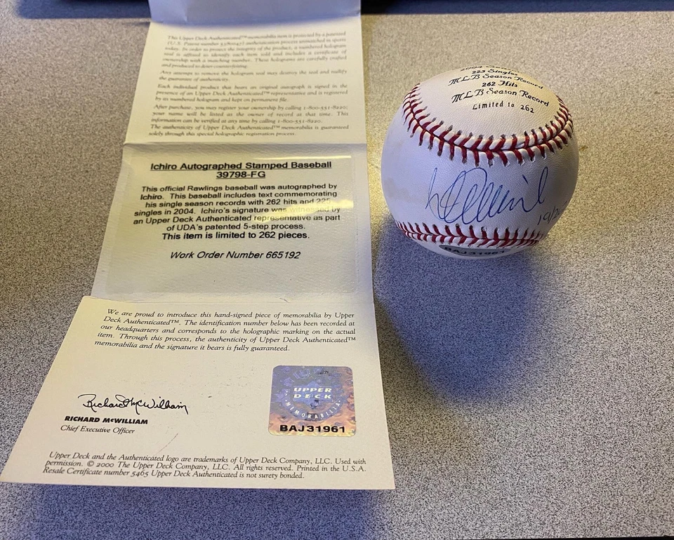Ichiro Suzuki UDA Upper Deck Signed Autograph Stamped Baseball Records 19/262 - Image 1 of 4