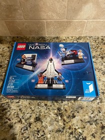 LEGO Ideas 21312 Women of NASA Set with 4 Minifigures and 231 Pieces, new in box