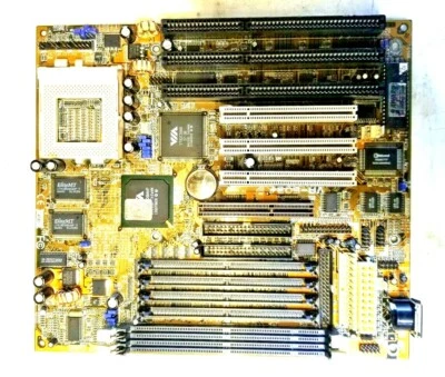 Placa madre FIC VA-503+ Socket 7 Foto 1 de 2