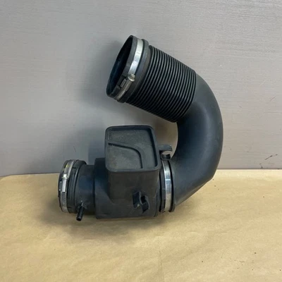 Tubo de admisión de aire del motor Audi Q7 2017-2019 3,0 L tubo de manguera de conducto fabricante de equipos originales Foto 1 de 4