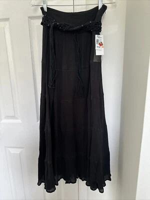 Falda pequeña negra My Michelle nueva con etiquetas Foto 1 de 4