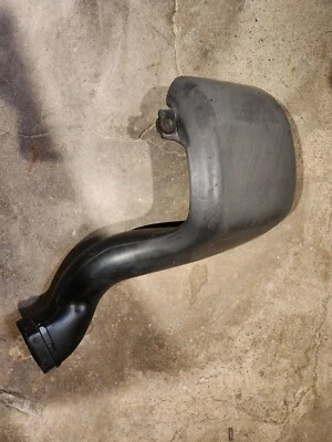 2003 - 2006 volvo xc90 front air duct OEM - Image 1 of 4