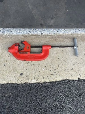 RIDGID 4-S Heavy-Duty Pipe & Tubing Cutter Tool 2"-4" USA - Image 1 of 4
