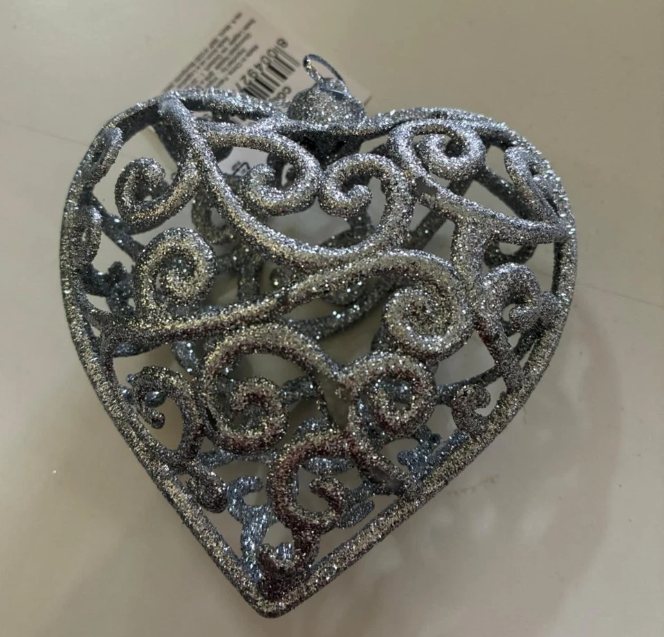 ADDOBBO CUORE GLITTER ARGENTO - Immagine 1 di 1