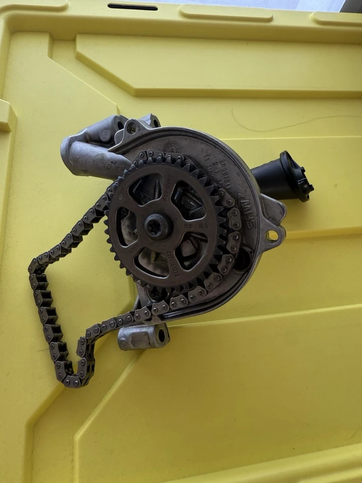 Bomba de óleo Volkswagen Polo TSI - Imagem 1 de 2