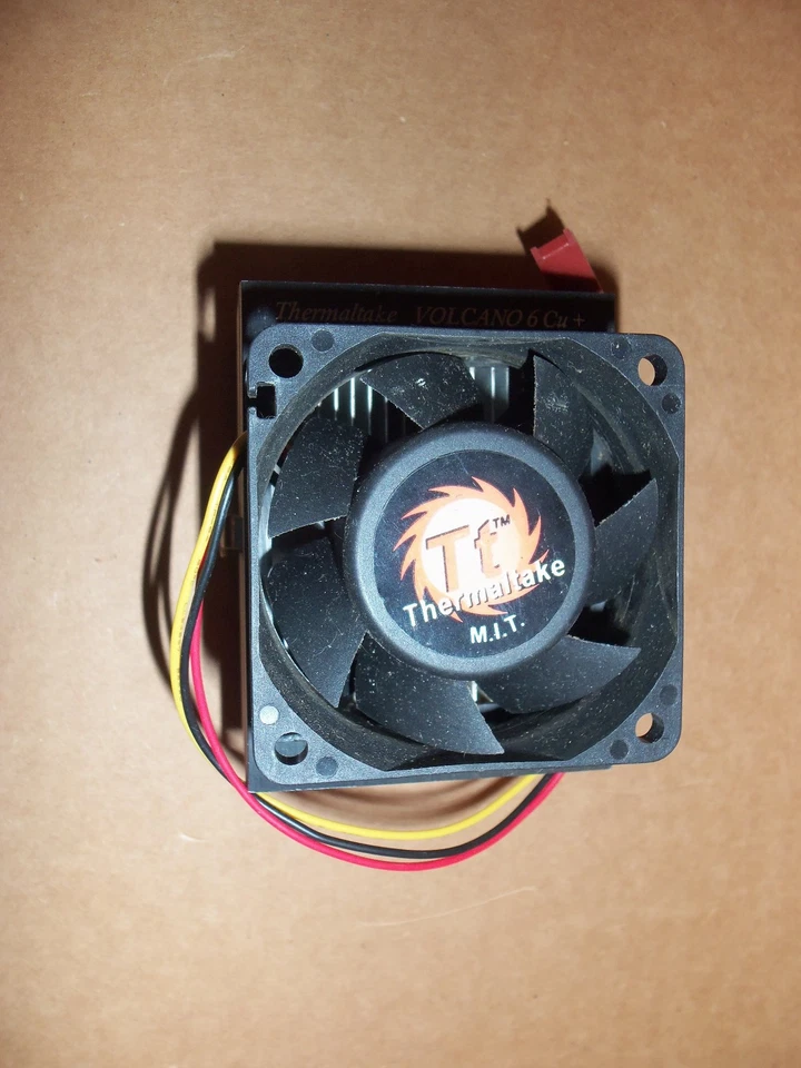 Tt Thermaltake Volcano 6 Cu+ CPU Cooler Fan/Heatsink Combo for Socket-A (462) - Image 1 of 4