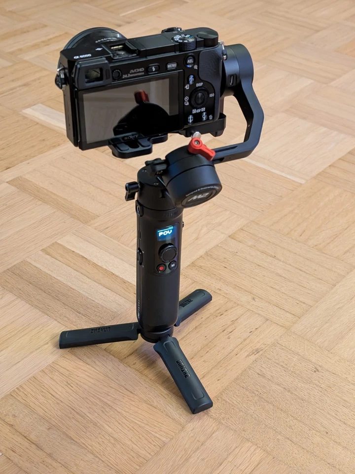 Zhiyun Crane M2 Handlicher Gimbal 3-ACHSEN-STABILISATOR Handy, GoPro, Sony, Fuji - Bild 1 von 4